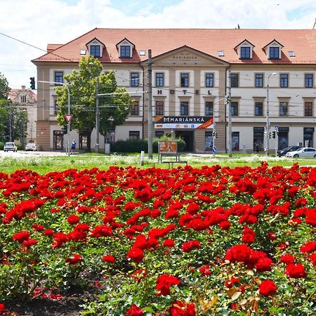 Residence Marianska Ceske Budejovice Buitenkant foto