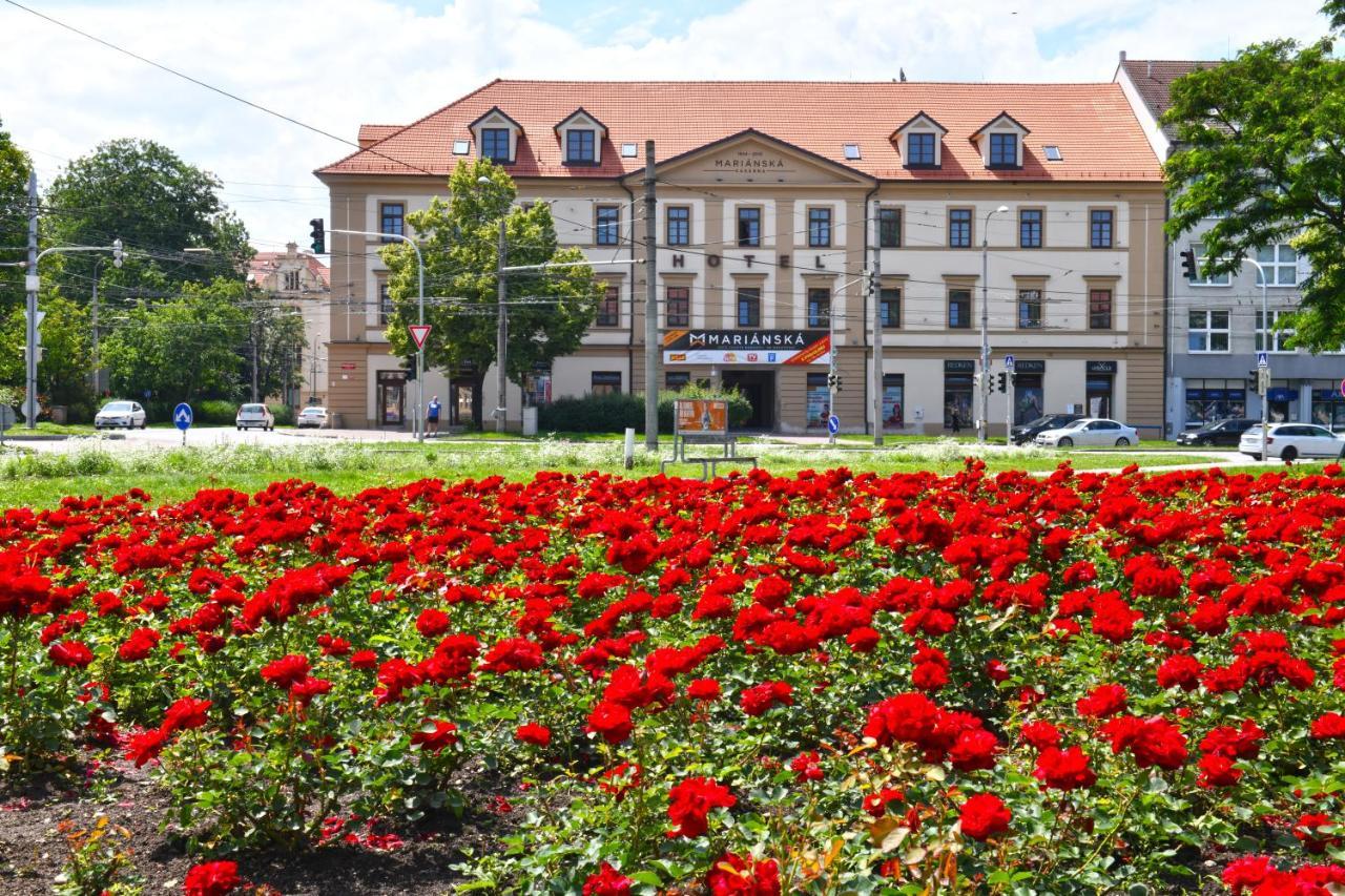 Residence Marianska Ceske Budejovice Buitenkant foto